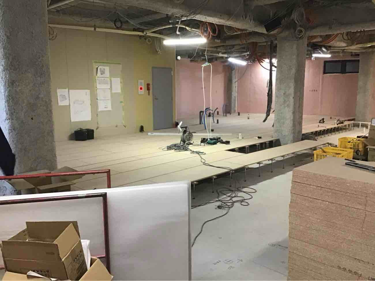 クリニック　置床工事　乾式二重床（埼玉県越谷市）