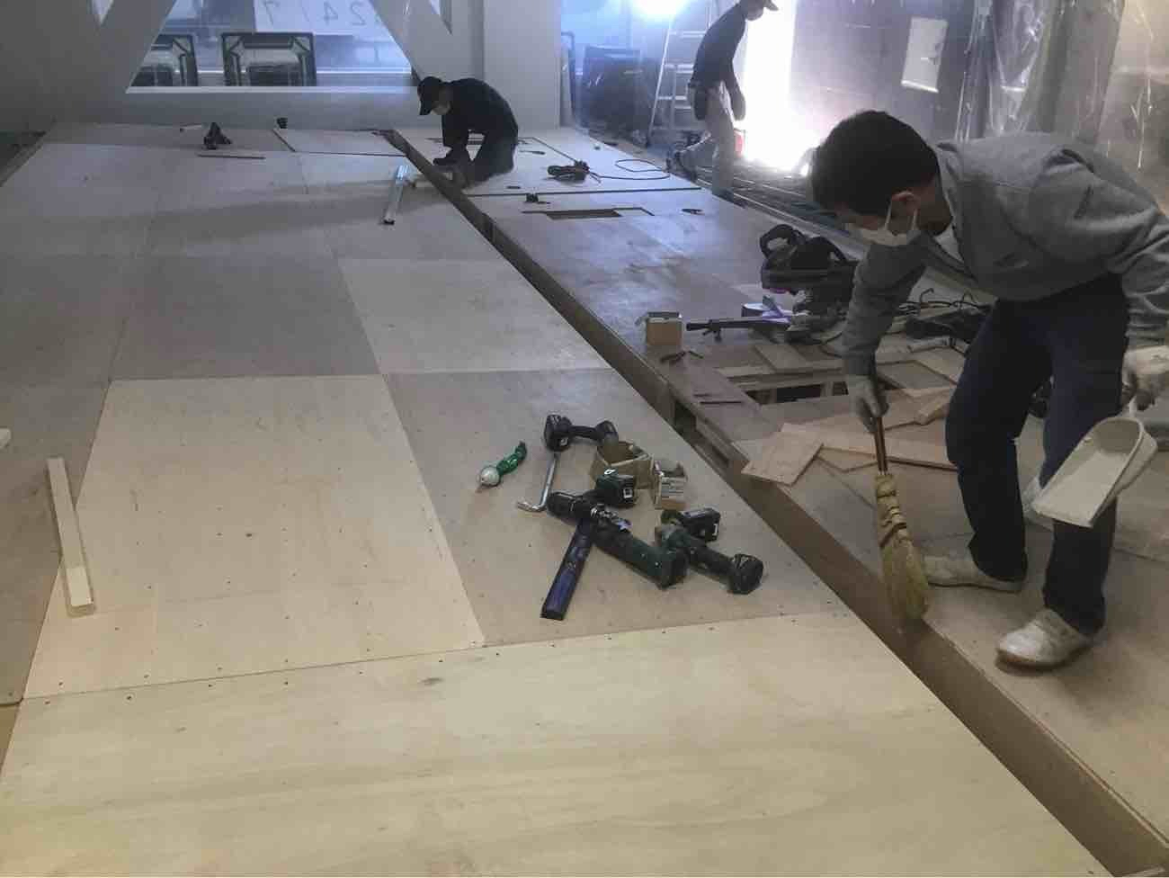 シュミレーションゴルフ店舗　細工置床工事　乾式二重床（栃木県宇都宮市）