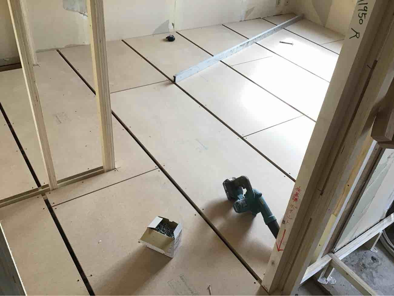 マンション　置床工事　乾式二重床（東京都墨田区）