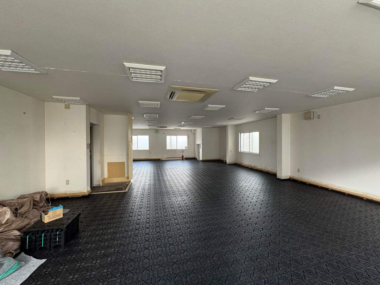 オフィス　OAフロア工事　TN50（神奈川県平塚市）