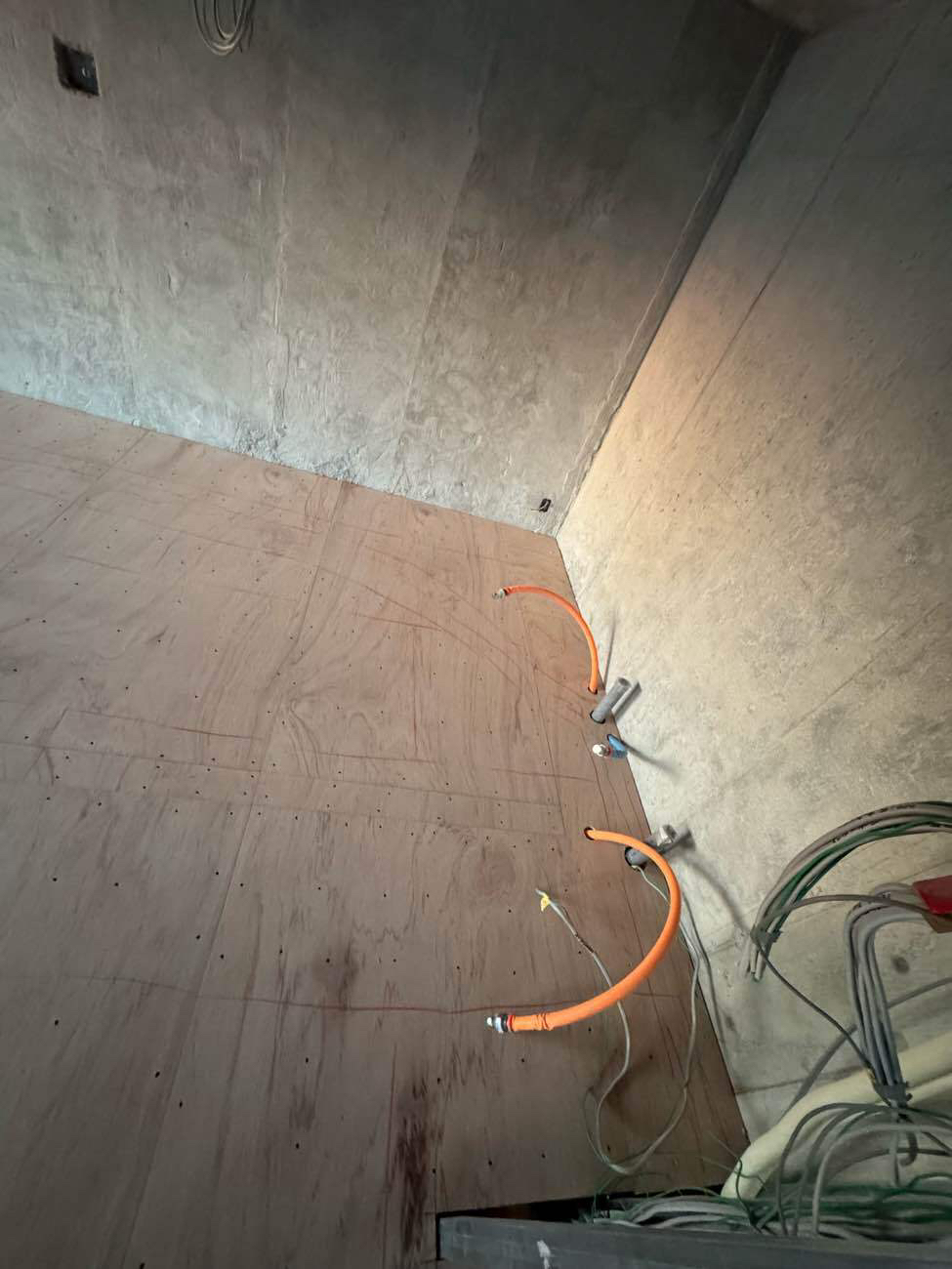 マンション　置床工事　乾式二重床（東京都目黒区）