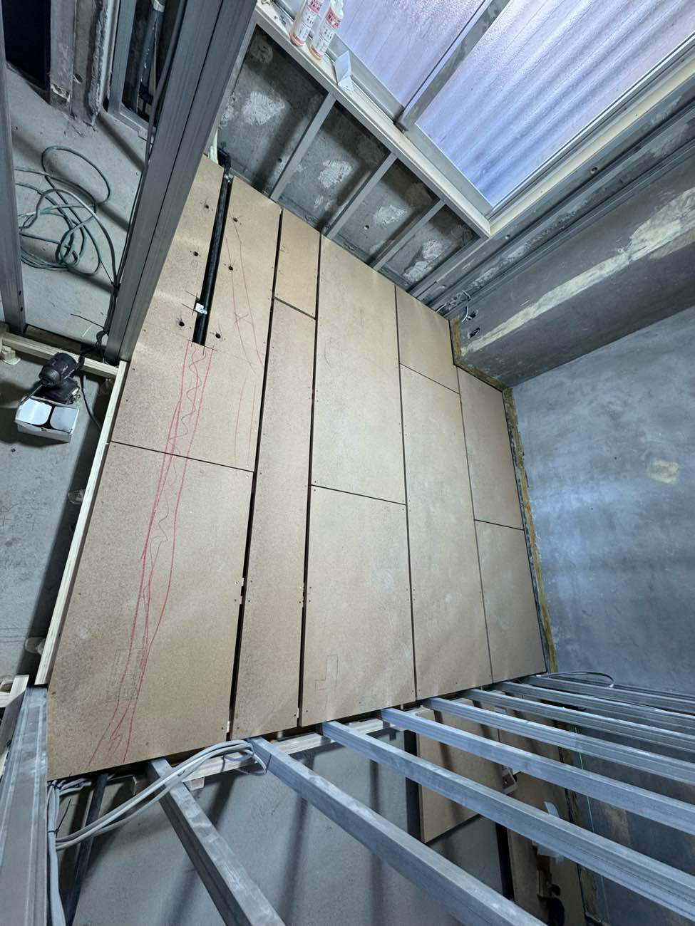 マンション　置床工事　乾式二重床（東京都目黒区）