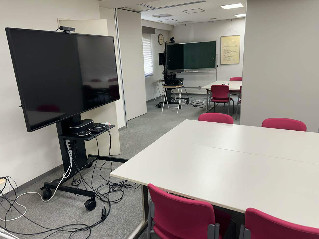 オフィス 事務所 家具入れ替え タイルカーペット張替工事（東京都台東区）