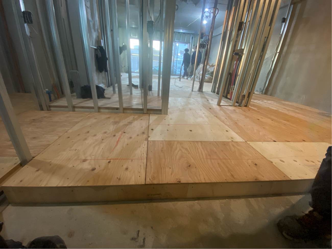 マンション　1日置床工事　乾式二重床（横浜市戸塚区）