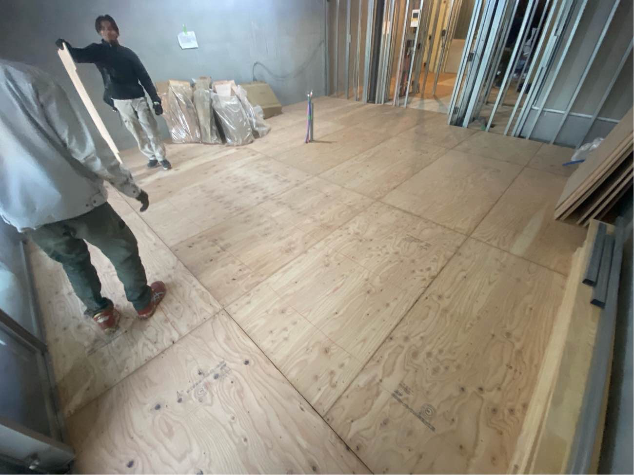 マンション　1日置床工事　乾式二重床（横浜市戸塚区）
