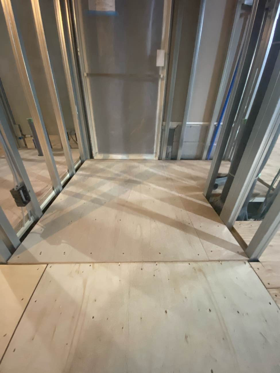 マンション　1日置床工事　乾式二重床（横浜市戸塚区）