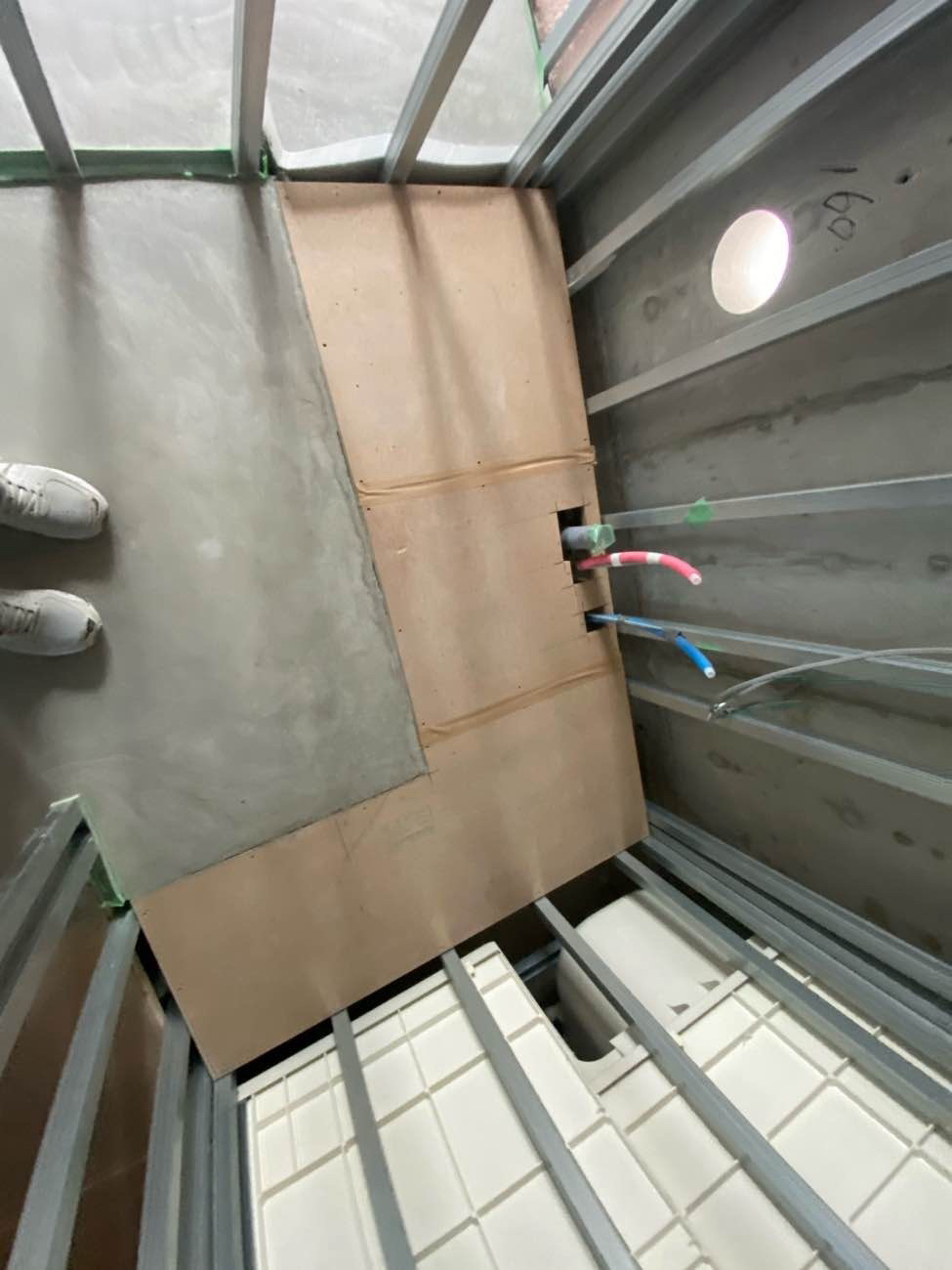 新築マンション　置床工事　乾式二重床（東京都品川区）