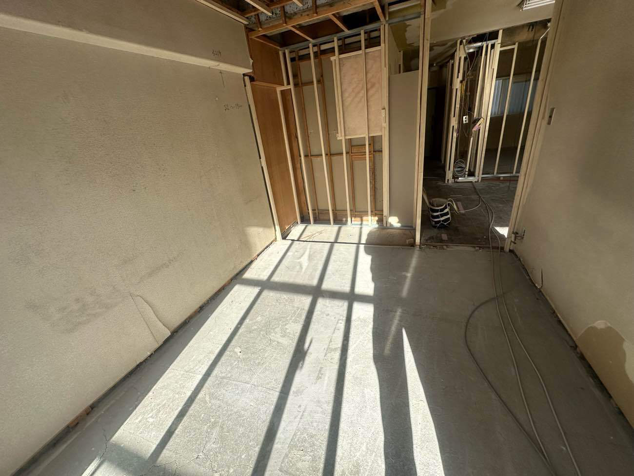 マンション　１日置床工事　乾式二重床（東京都目黒区）