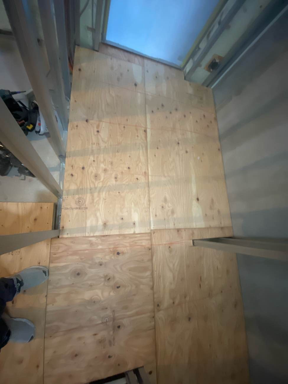 マンション　1日置床工事　乾式二重床（横浜市戸塚区）