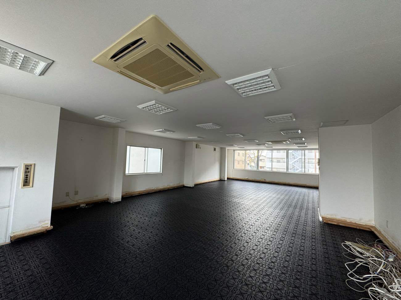 オフィス　OAフロア工事　TN50（神奈川県平塚市）