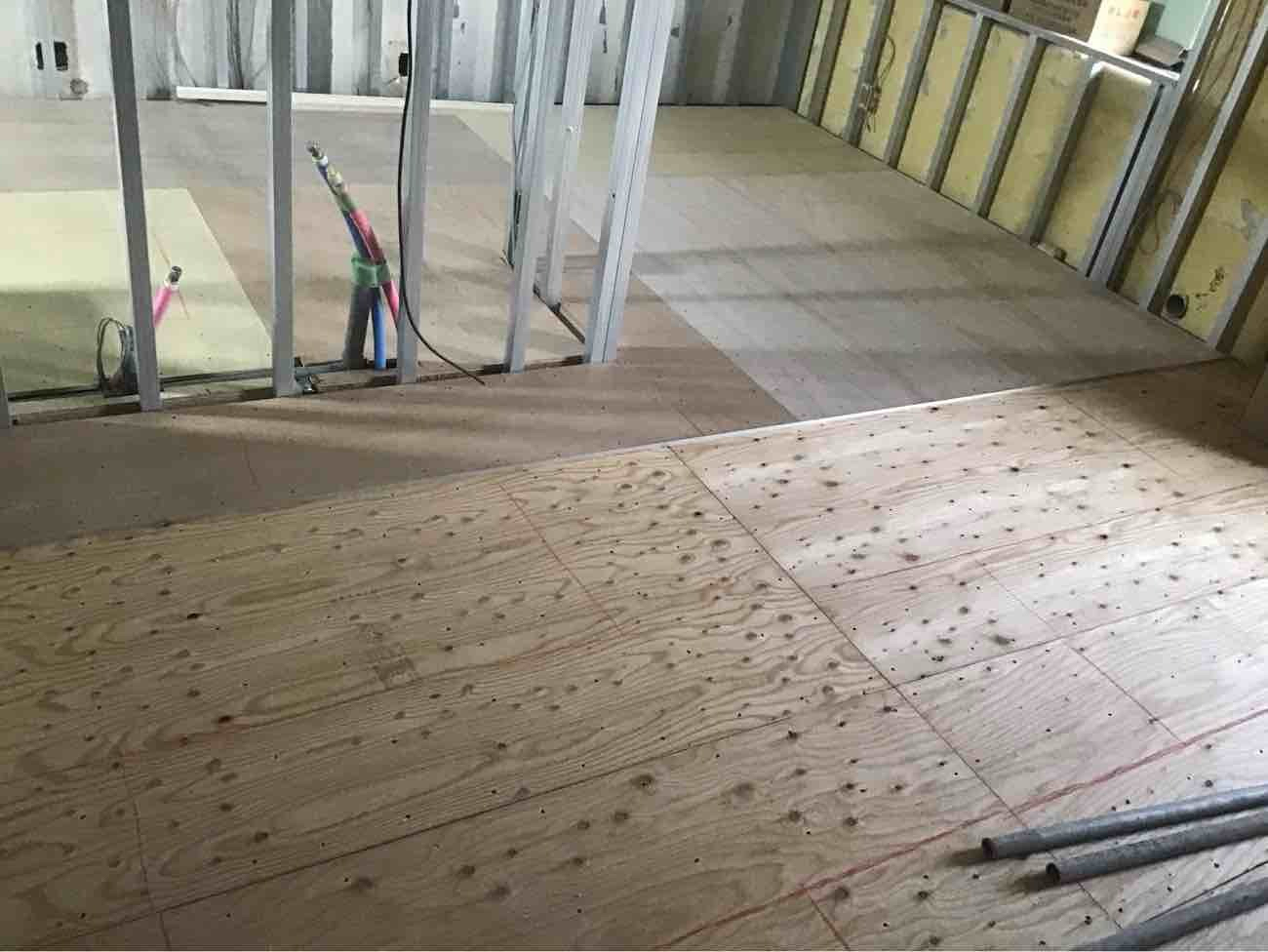 マンション　置床工事　乾式二重床（横浜市港南区）