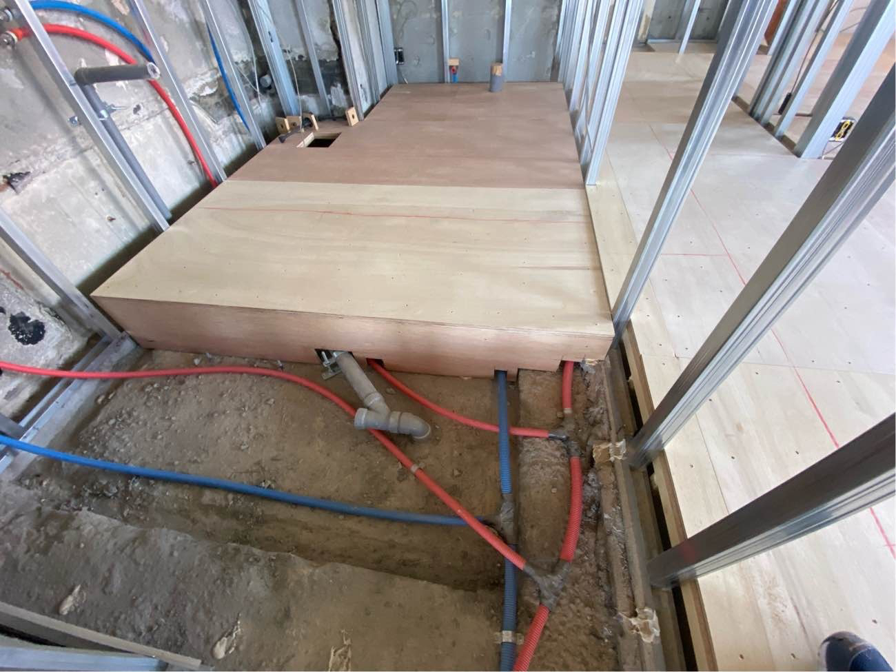 マンション改修　置床工事　乾式二重床（神奈川県逗子市）