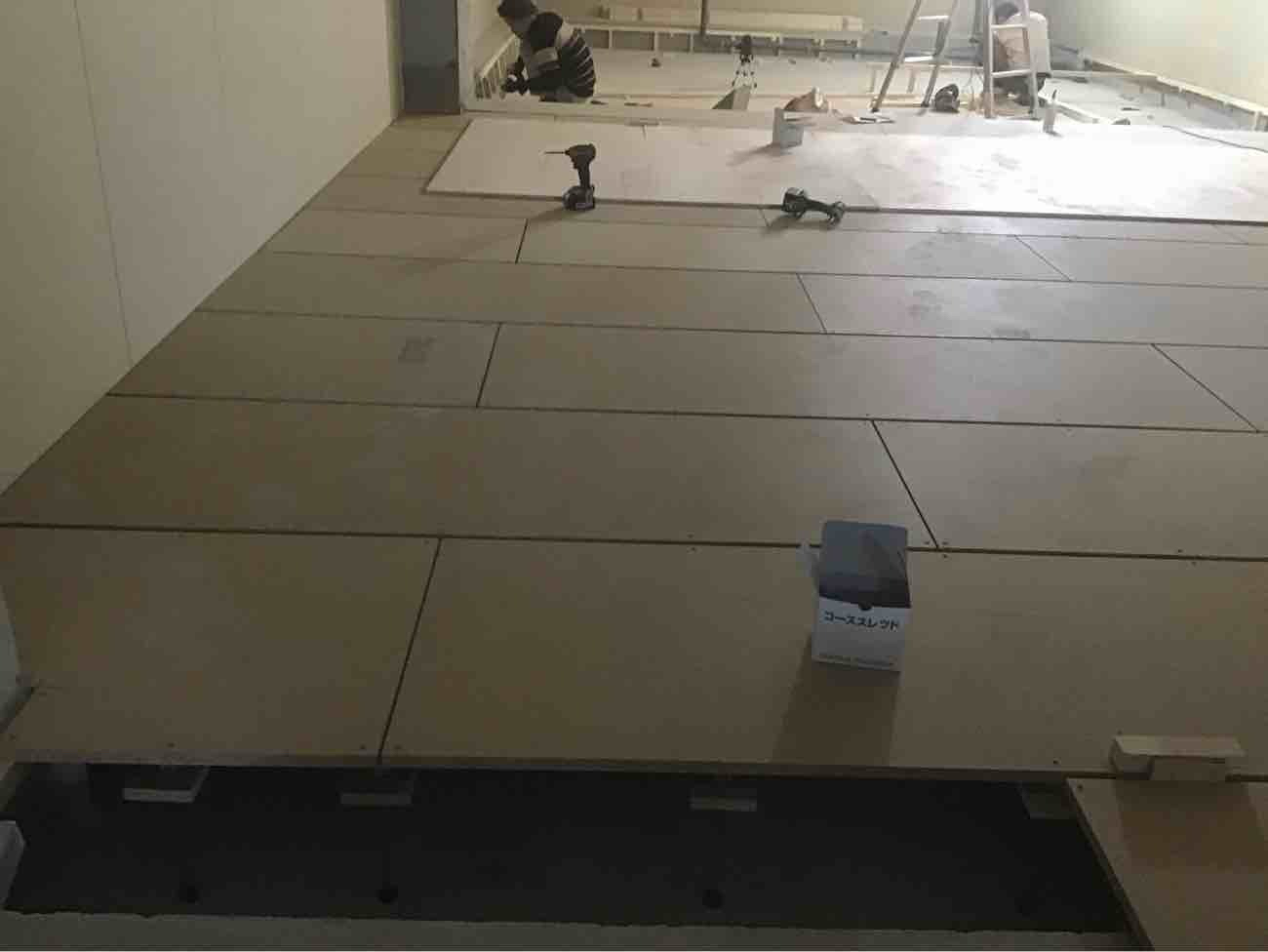 店舗　置床工事　乾式二重床（横浜市神奈川区）
