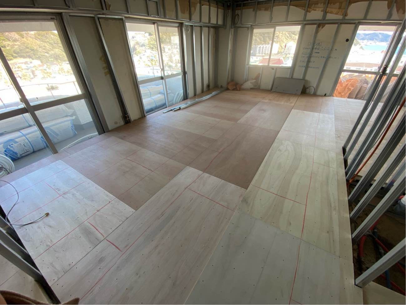 マンション　1日置床工事　乾式二重床（神奈川県逗子市）