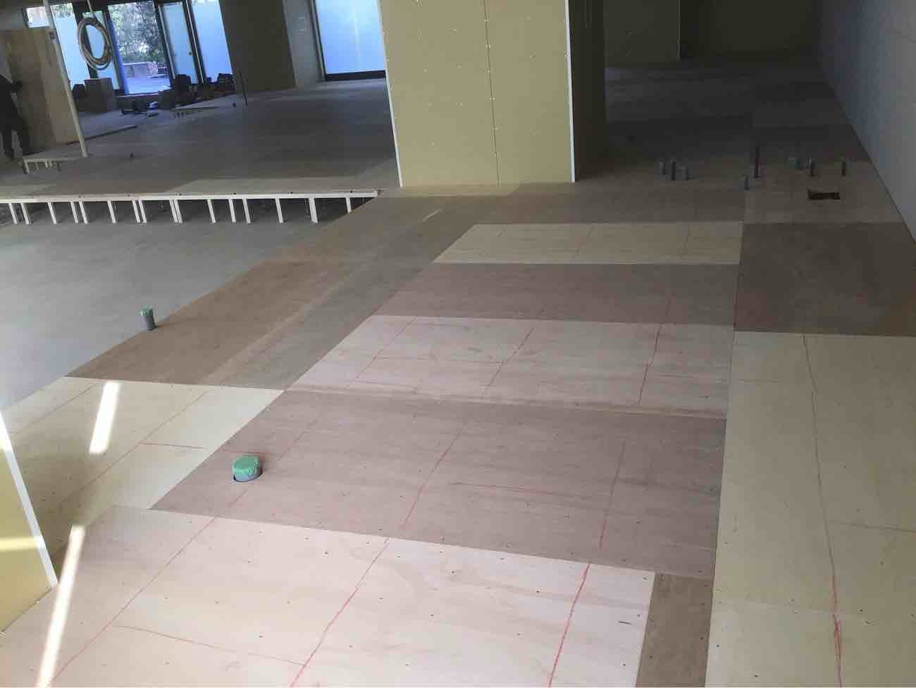 クリニック　置床工事　乾式二重床（東京都文京区）