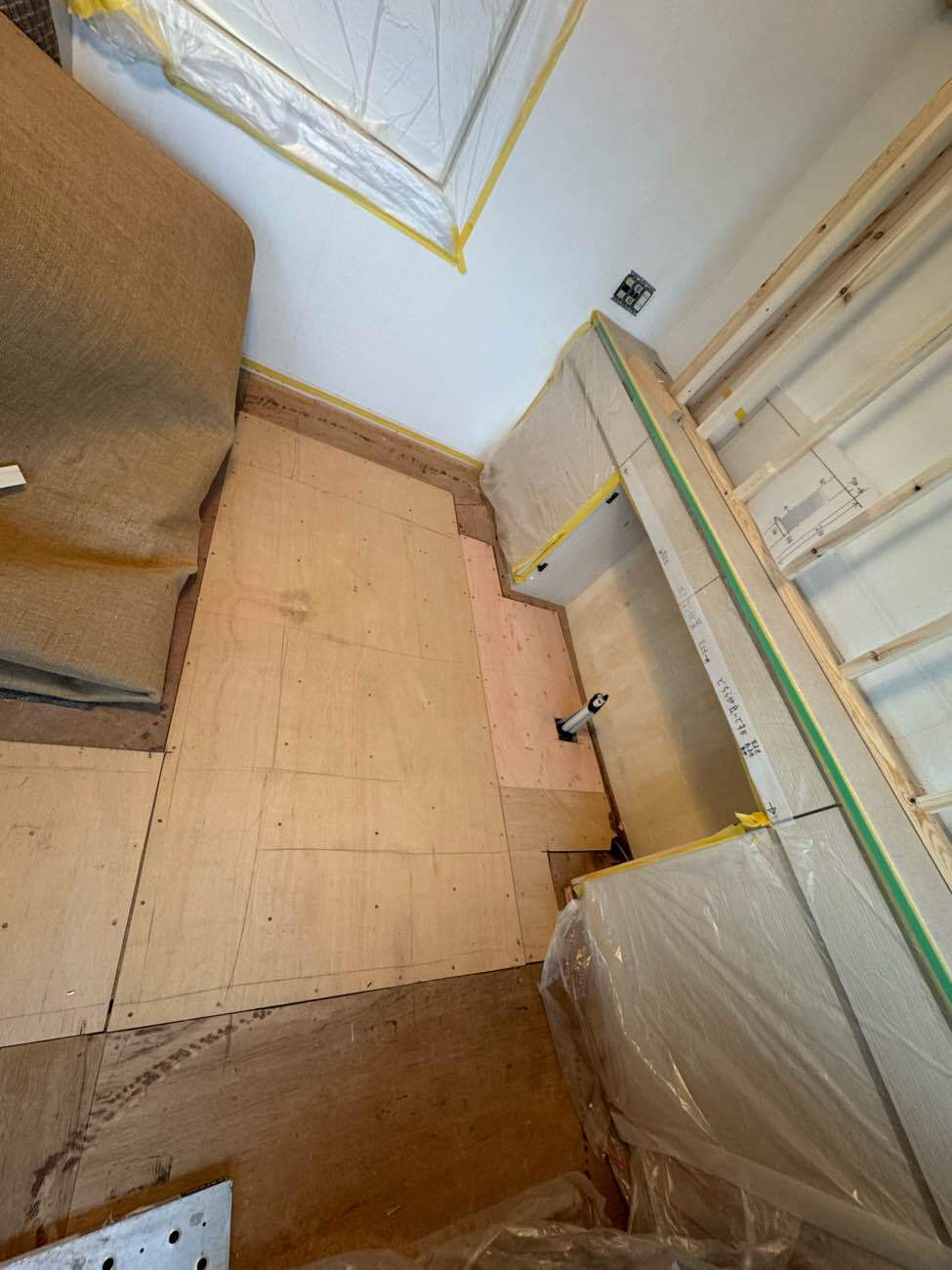 マンション　置床工事　乾式二重床（東京都港区）