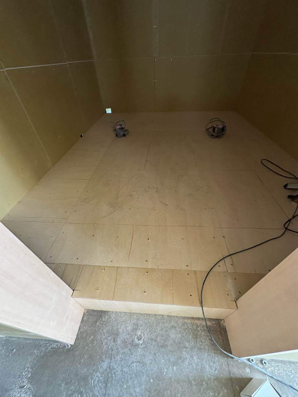 店舗　置床工事　フリーフロアCP（東京都渋谷区）