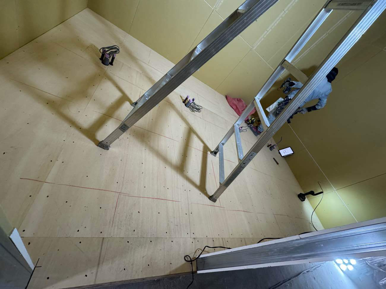 店舗　置床工事　フリーフロアCP（東京都渋谷区）