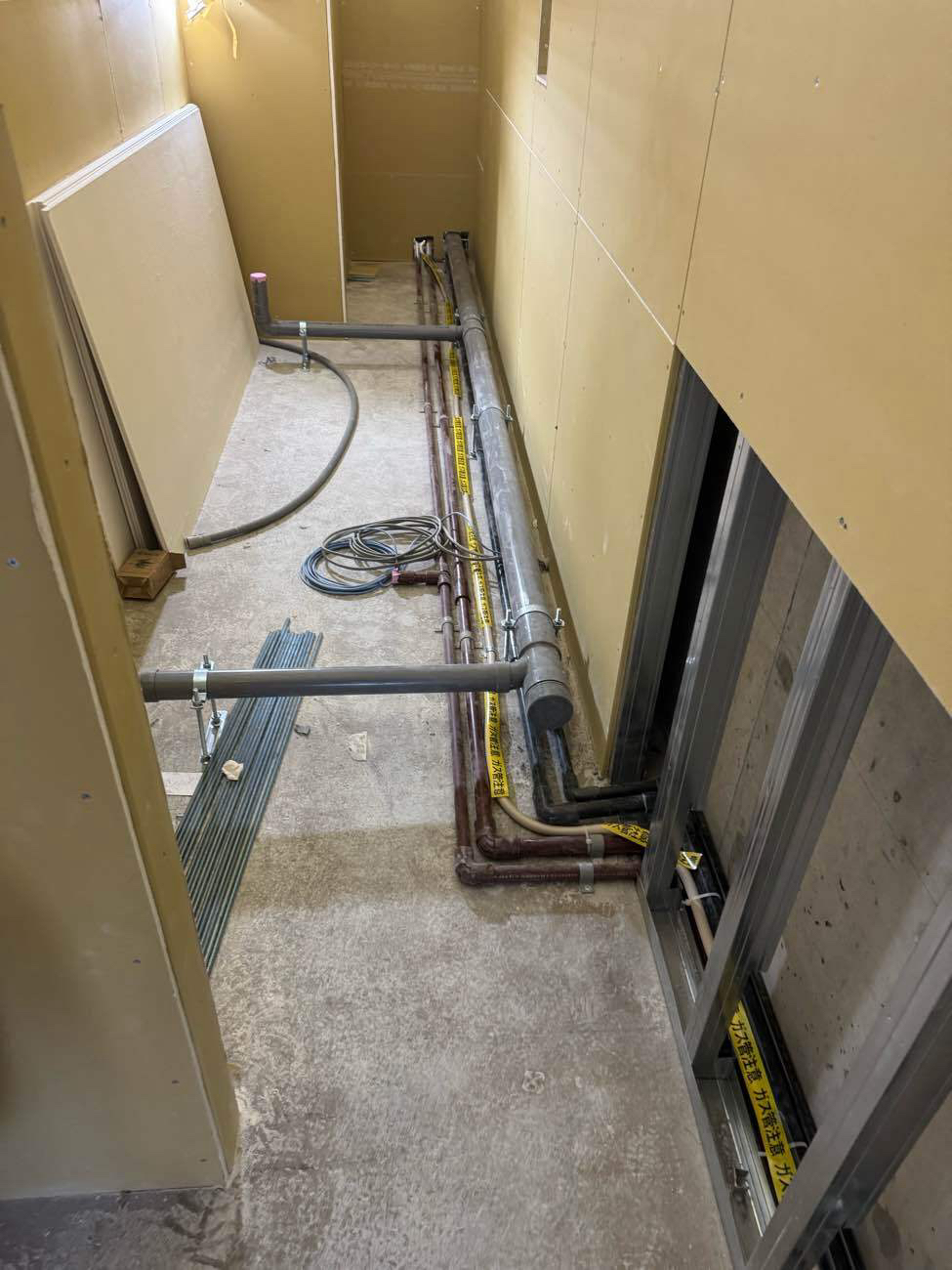 店舗　置床工事　フリーフロアCP（東京都渋谷区）