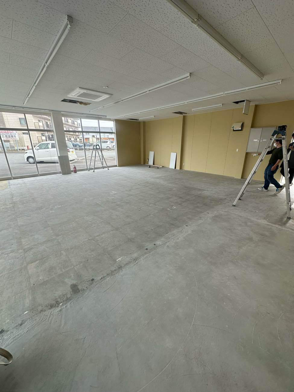 シミュレーションゴルフ店舗　細工置床工事　乾式二重床（茨城県稲敷郡）