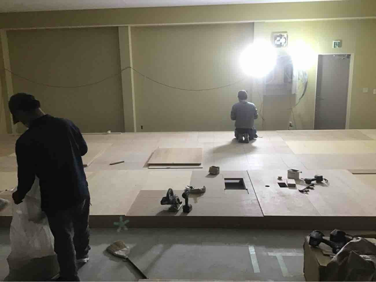 シミュレーションゴルフ店舗　細工置床工事　乾式二重床（茨城県稲敷郡）