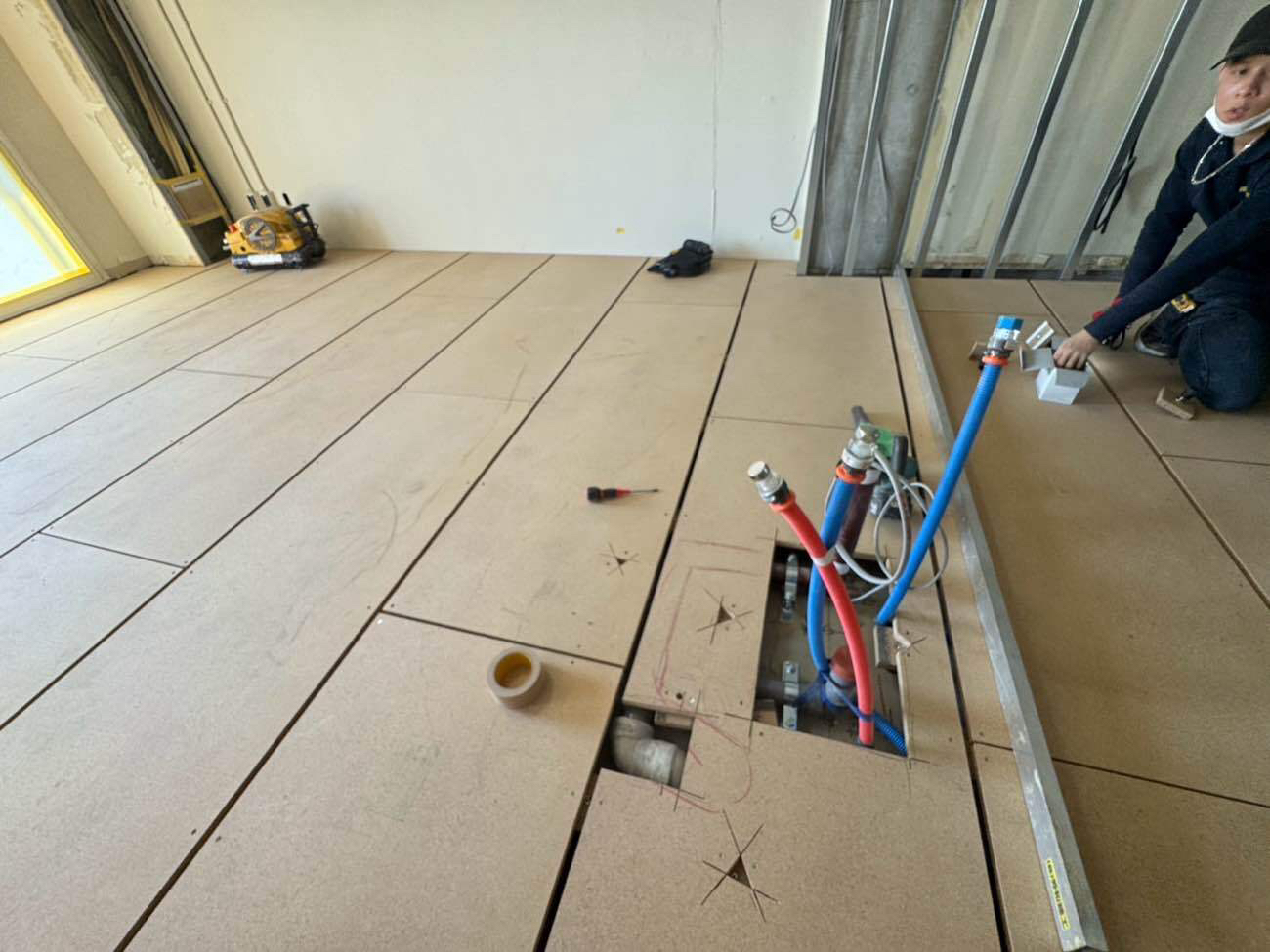 マンション　1日置床工事　乾式二重床（東京都江戸川区）