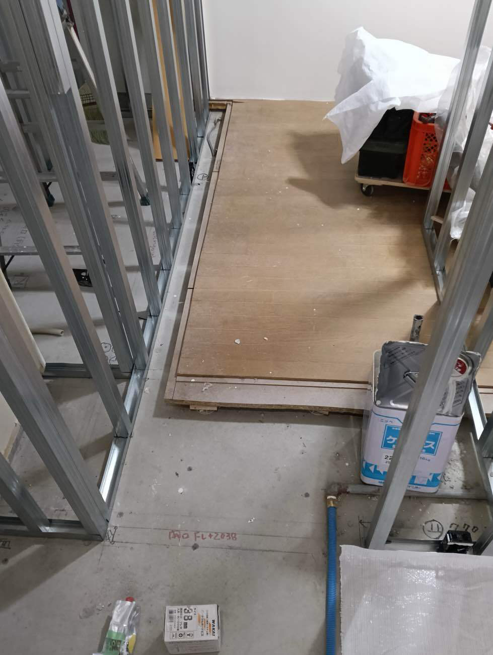 マンション　1日置床工事　乾式二重床（東京都江戸川区）