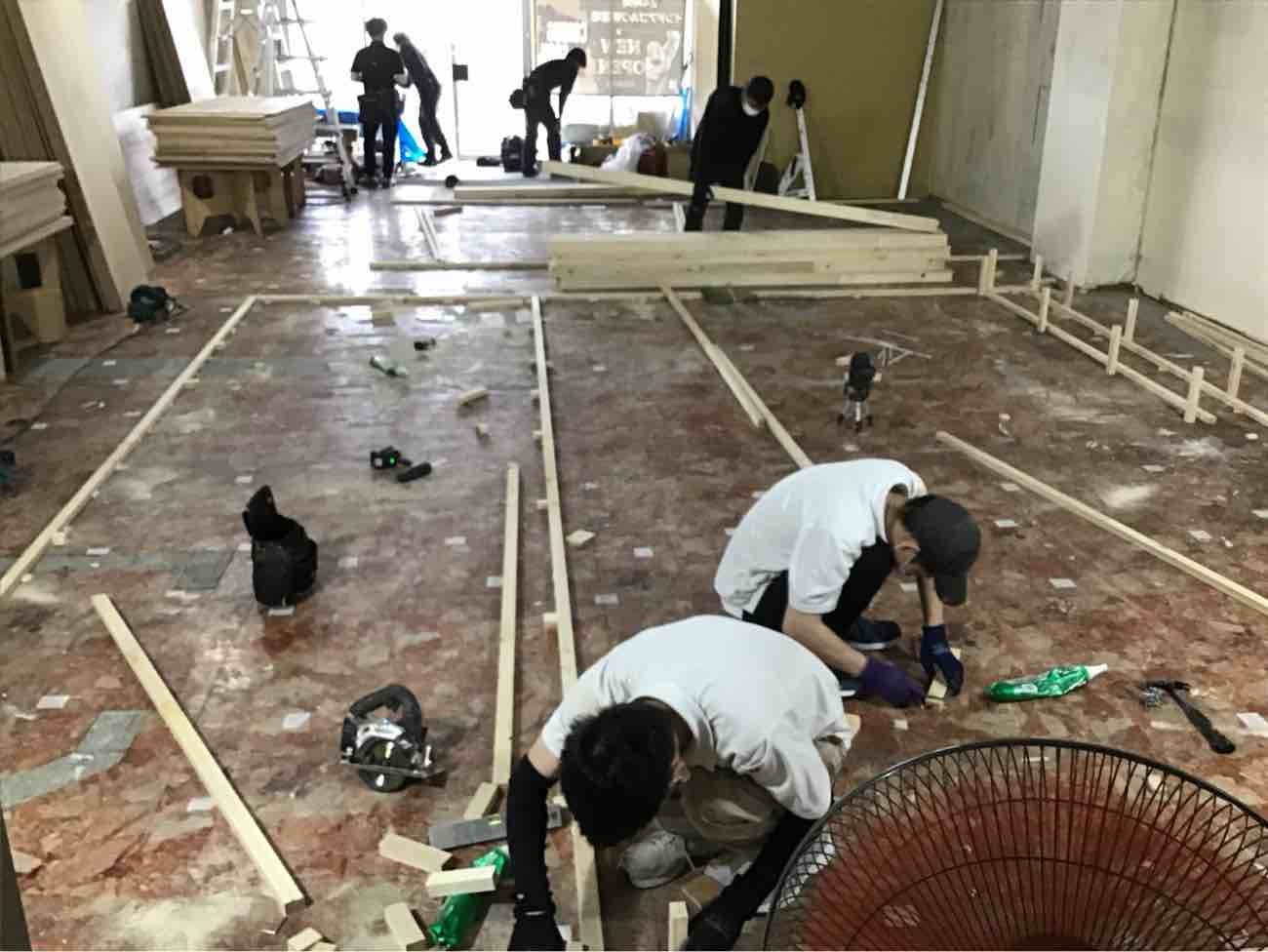 シミュレーションゴルフ店舗　ハイブリット置床工事　乾式二重床（大阪府此花区）