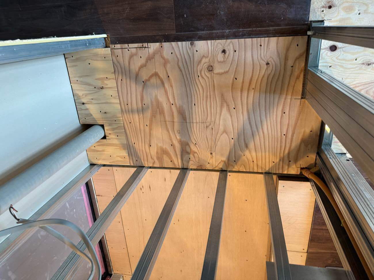 マンション　１日置床工事　フリーフロアCP（東京都中央区）