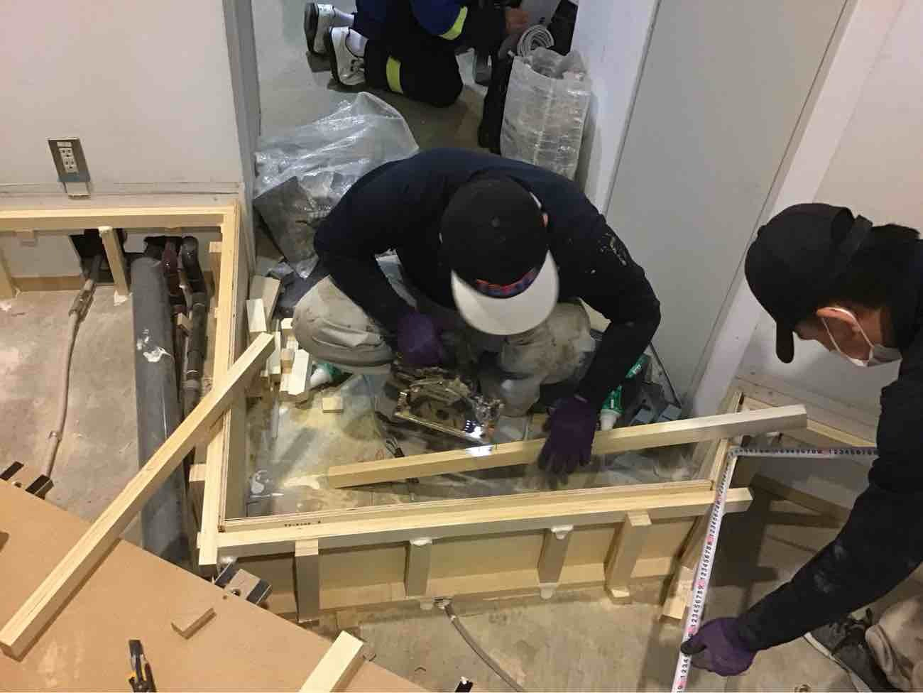 オフィス　置床工事　乾式二重床（東京都港区）