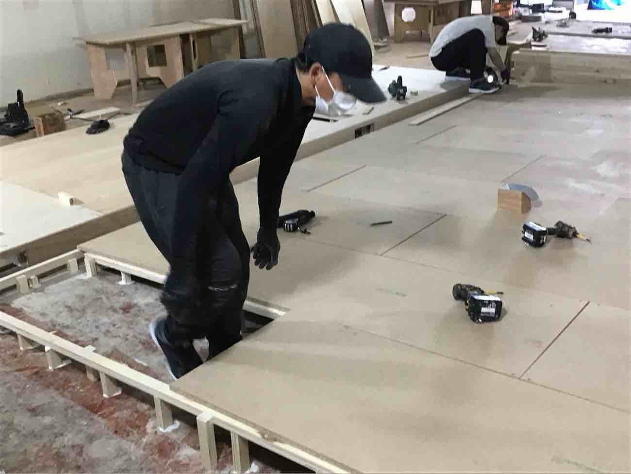 シミュレーションゴルフ店舗　ハイブリット置床工事　乾式二重床（大阪府此花区）