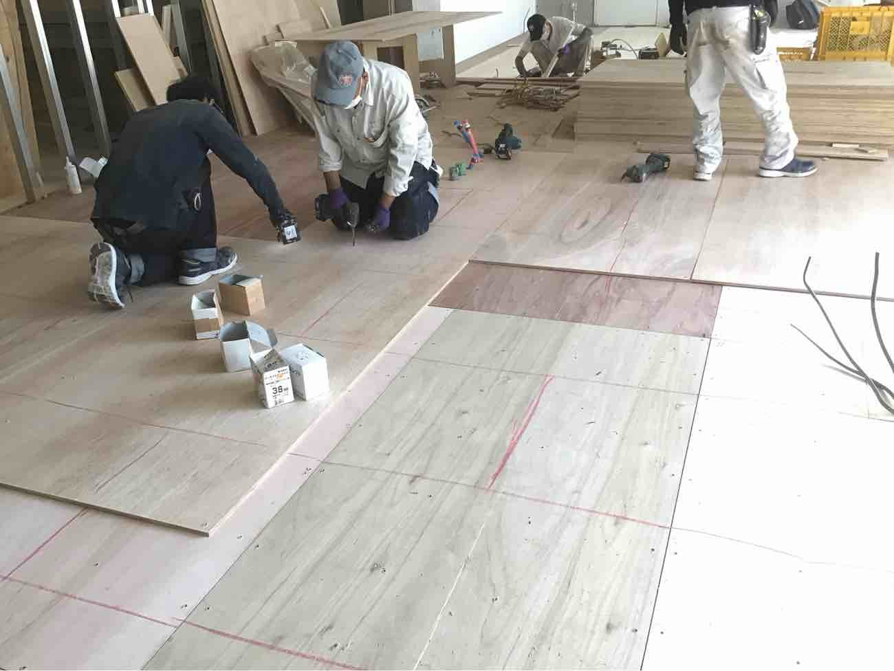 オフィス　置床工事　乾式二重床（東京都港区）