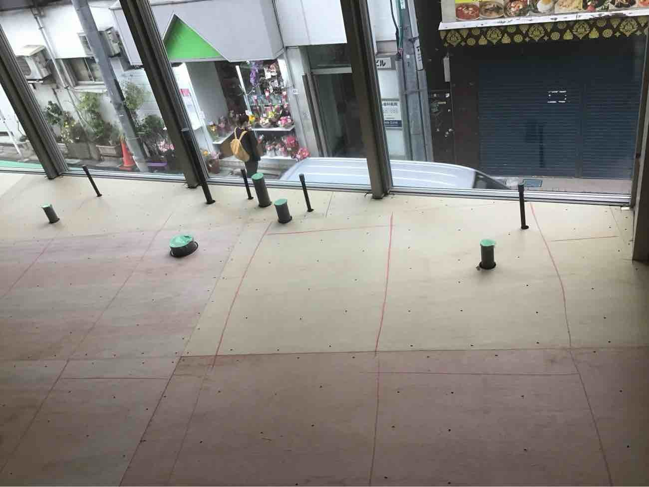 クリニック　置床工事　乾式二重床（東京都新宿区）