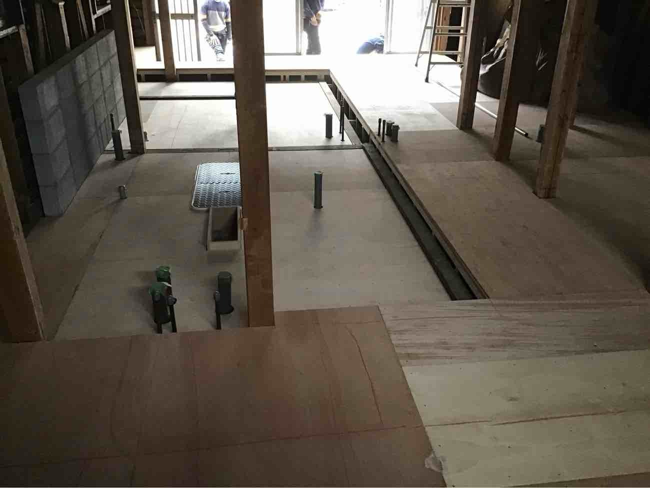 店舗　置床工事　乾式二重床（東京都板橋区）