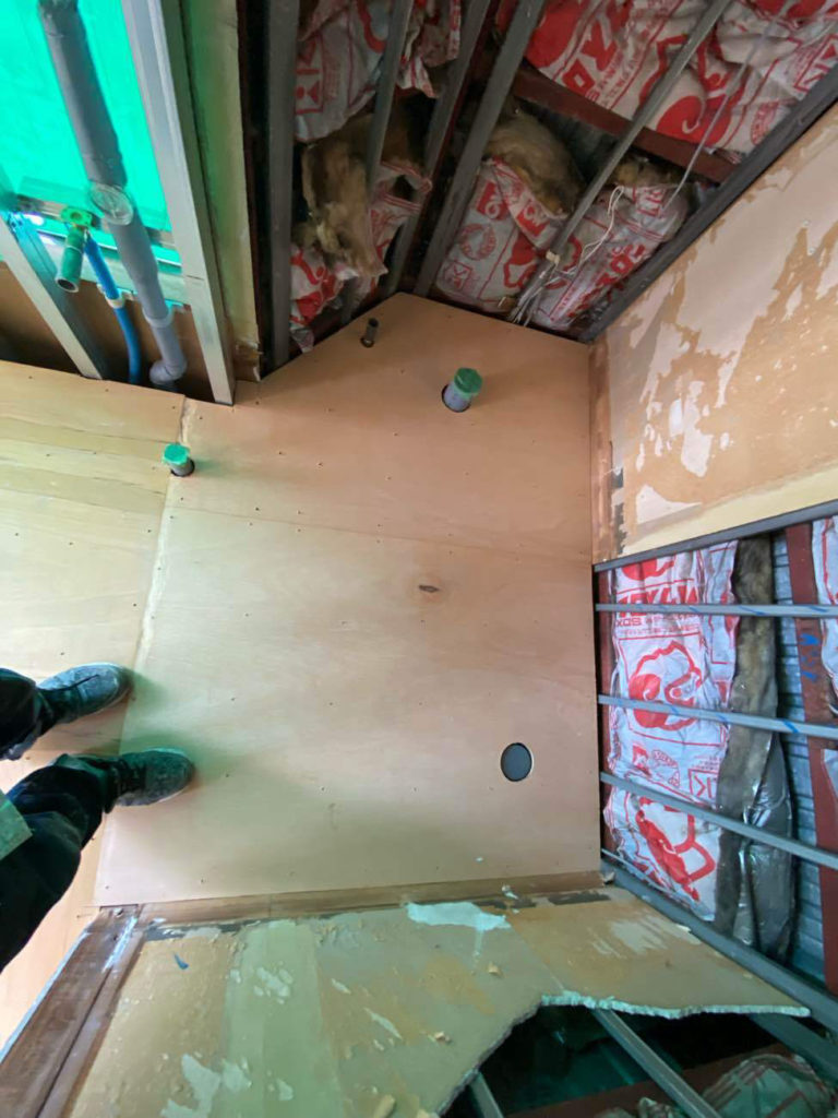 オフィス改修　置床工事　乾式二重床（横浜市戸塚区）