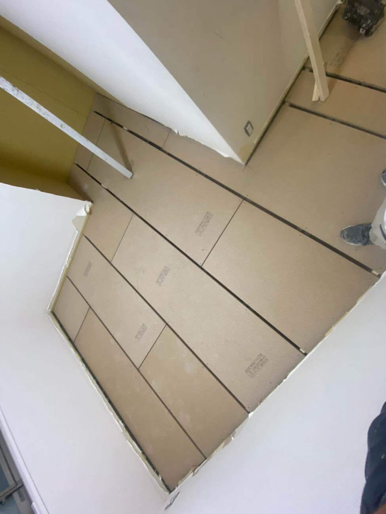 マンション　置床工事　乾式二重床（東京都品川区）