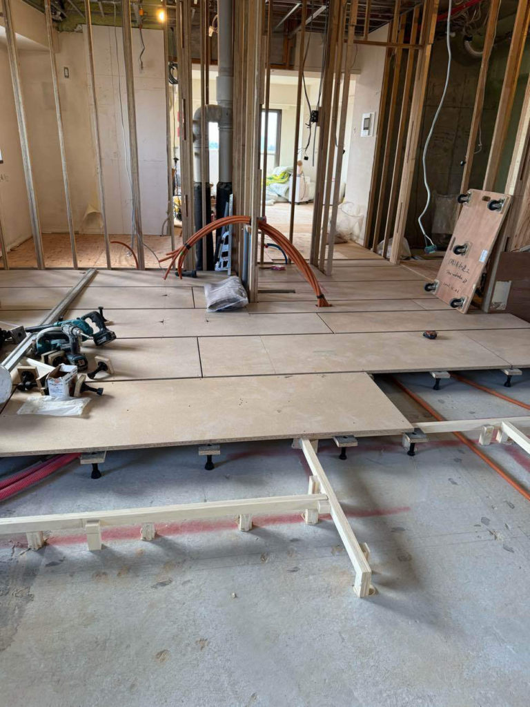 マンション　置床工事　乾式二重床（東京都品川区）