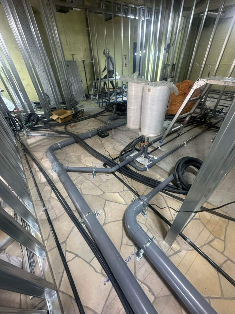 診療所　置床工事　乾式二重床（東京都国立市）