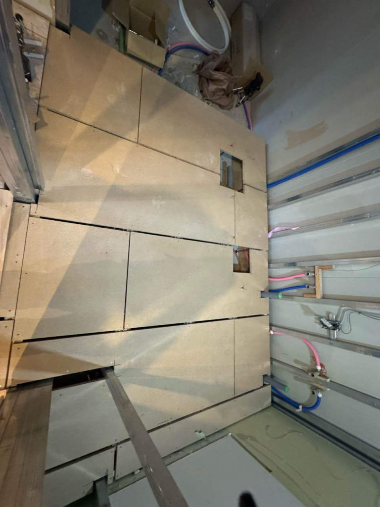 マンション　１日置床工事　乾式二重床（東京都港区）