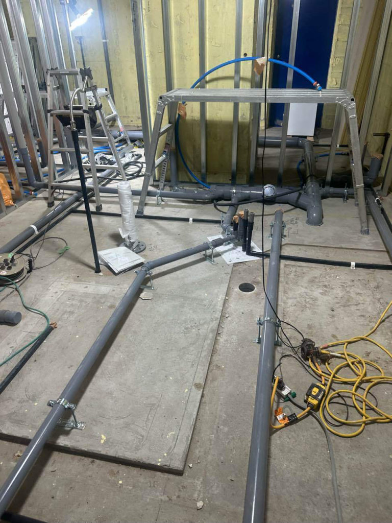 診療所　置床工事　乾式二重床（東京都国立市）