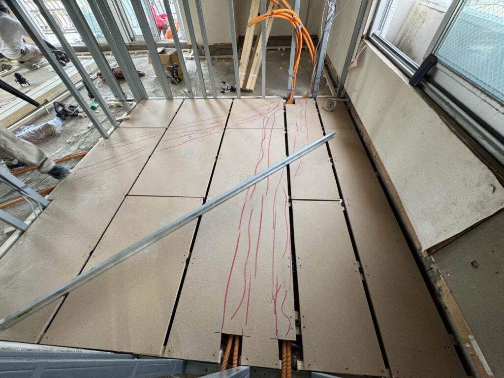 マンションリノベーション　置床工事　乾式二重床（東京都目黒区）