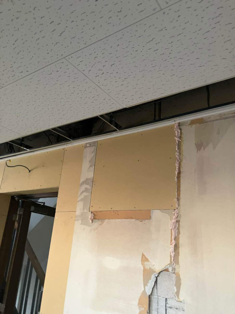 マンション　天井、壁工事　（相模原市中央区）