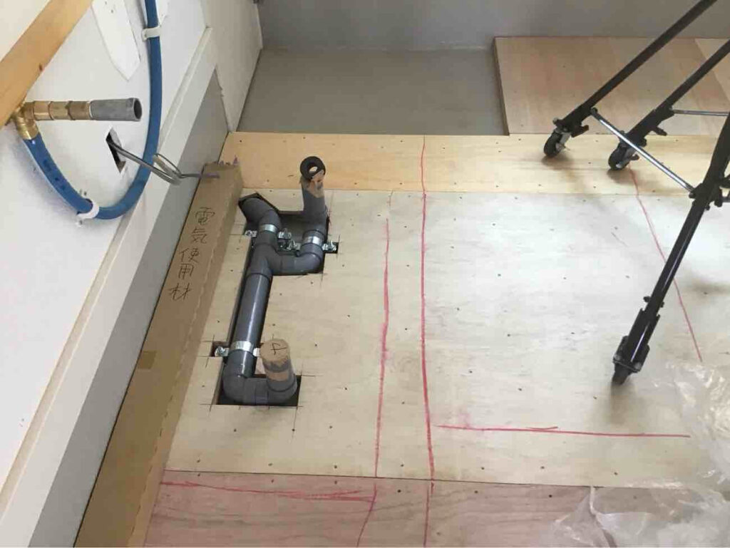 オフィス　１日置床工事　乾式二重床（神奈川県藤沢市）