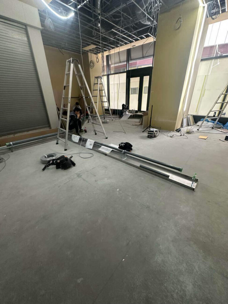 クリニック　置床工事　乾式二重床（東京都江東区）