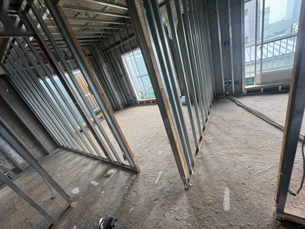 アパート改修　置床工事　乾式二重床（東京都江東区）