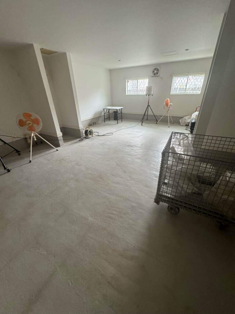 オフィス　１日置床工事　乾式二重床（神奈川県藤沢市）