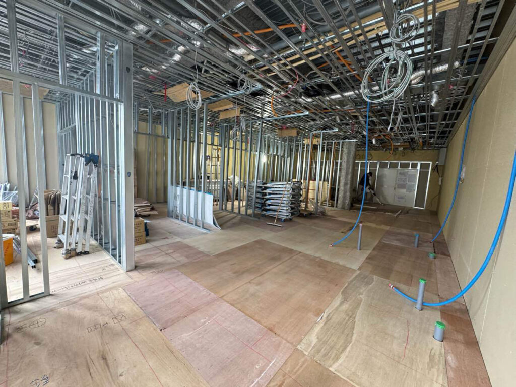 店舗　置床工事　乾式二重床（東京都西東京市）