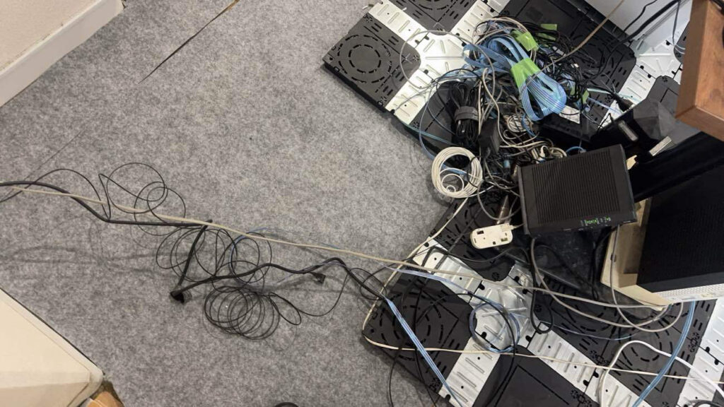 事務所　タイルカーペット工事　フクビ製（さいたま市中央区）