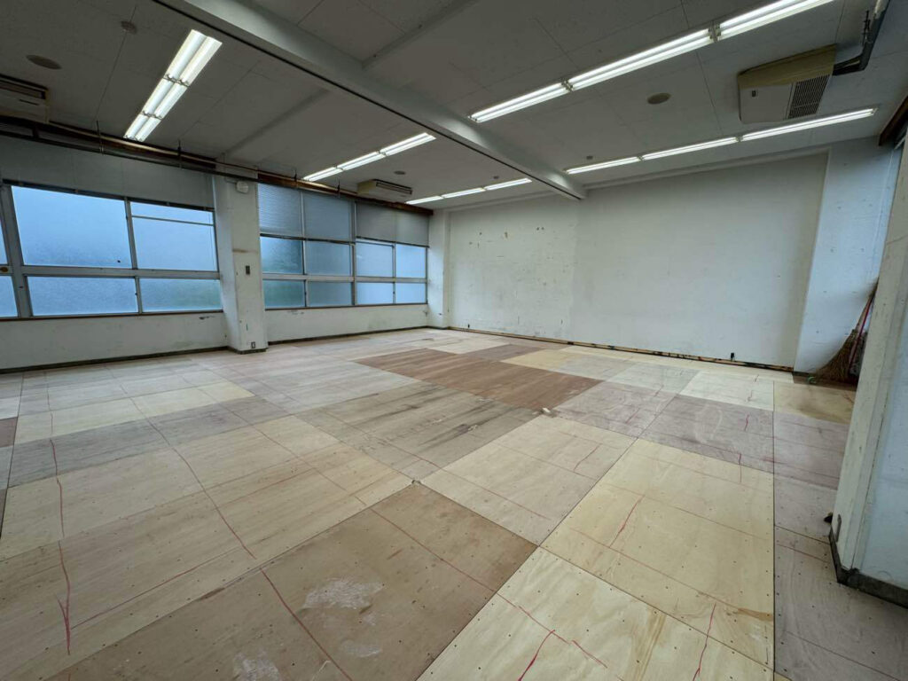 施設　置床工事　乾式二重床（東京都小平市）