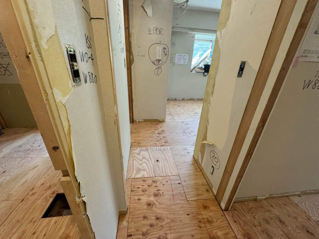 マンション　置床工事　乾式二重床（東京都世田谷区）